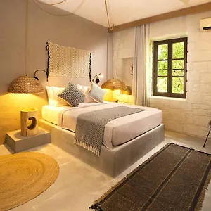 Gaia Hotel